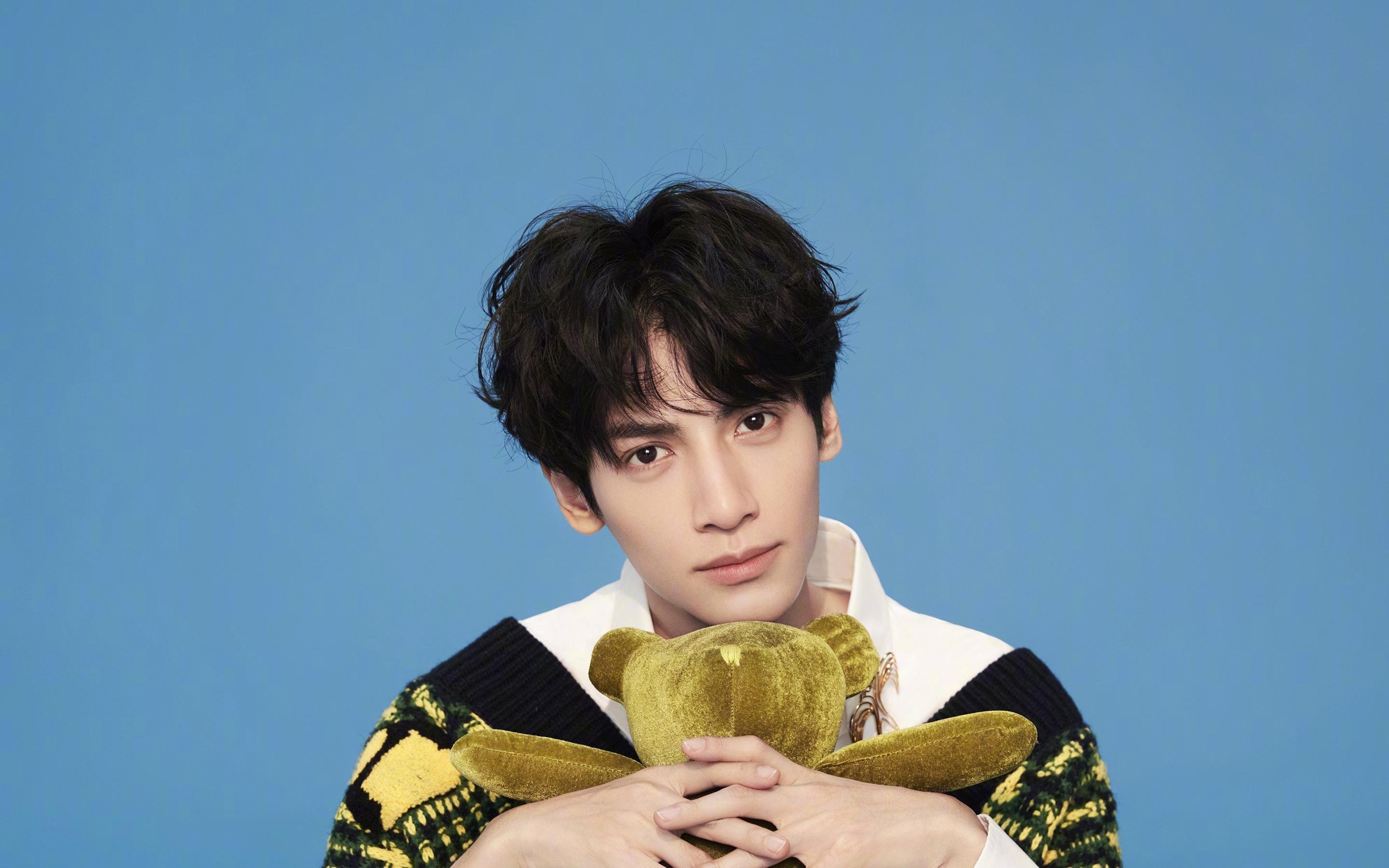 北京鸭新秀球员在比赛中快速适应强度,北京鸭男篮新logo